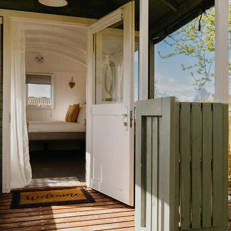 Little England Retreats - Cottage, Yurt And Shepherd Huts Othery Kültér fotó