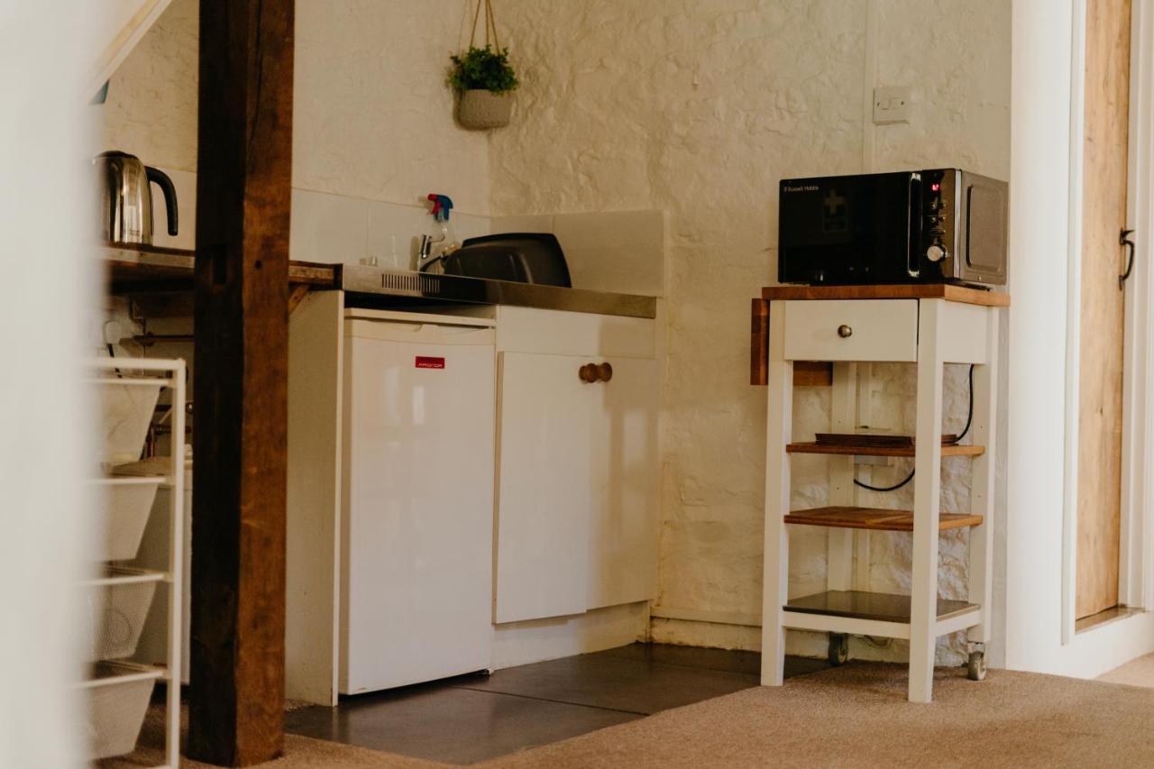 Little England Retreats - Cottage, Yurt And Shepherd Huts Othery Kültér fotó