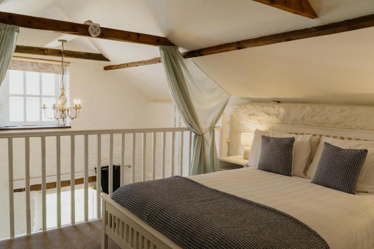 Little England Retreats - Cottage, Yurt And Shepherd Huts Othery Kültér fotó