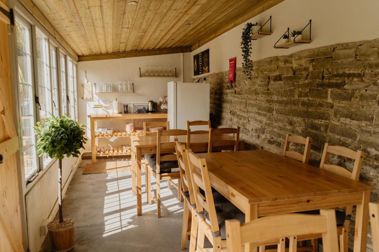 Little England Retreats - Cottage, Yurt And Shepherd Huts Othery Kültér fotó