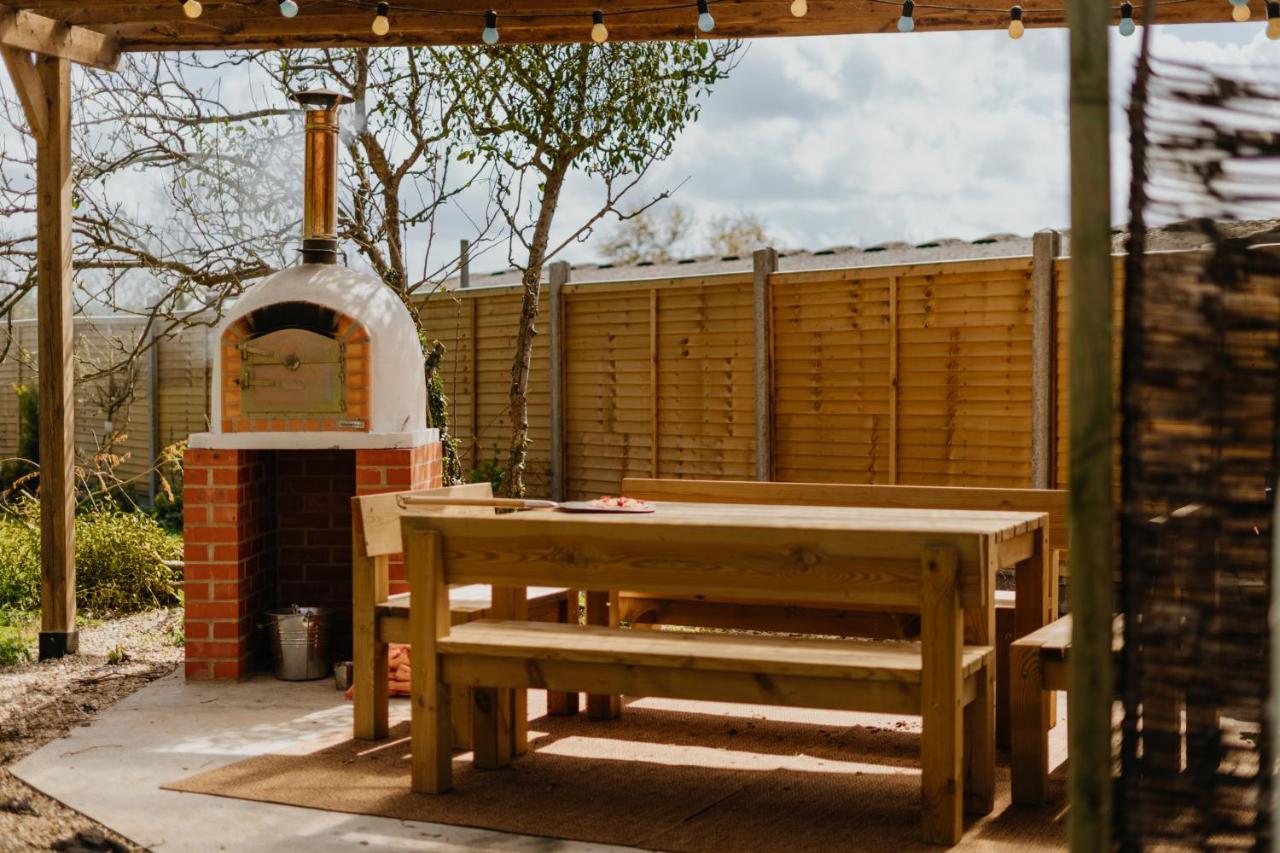 Little England Retreats - Cottage, Yurt And Shepherd Huts Othery Kültér fotó