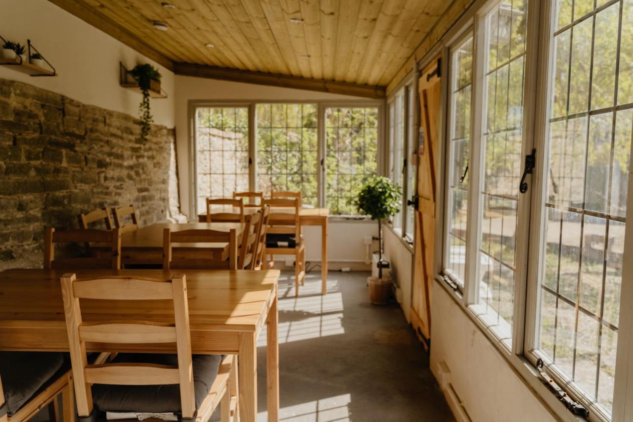 Little England Retreats - Cottage, Yurt And Shepherd Huts Othery Kültér fotó