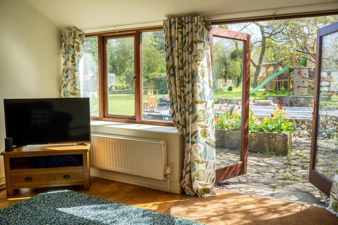 Little England Retreats - Cottage, Yurt And Shepherd Huts Othery Kültér fotó