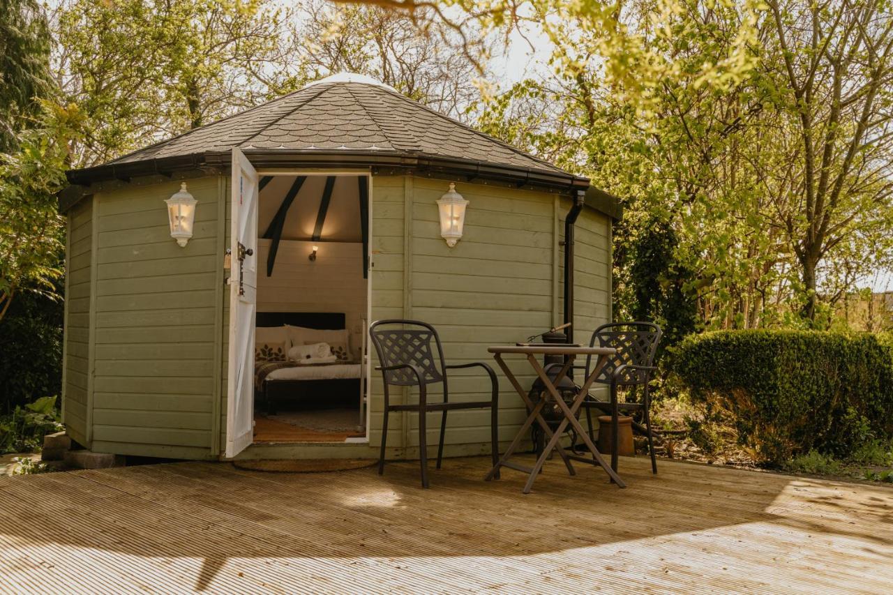 Little England Retreats - Cottage, Yurt And Shepherd Huts Othery Kültér fotó