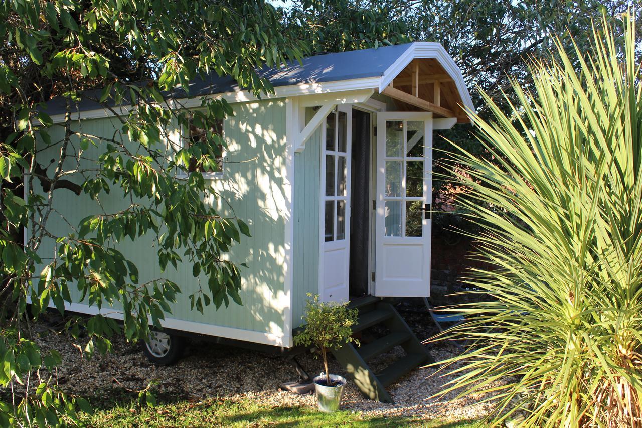 Little England Retreats - Cottage, Yurt And Shepherd Huts Othery Kültér fotó
